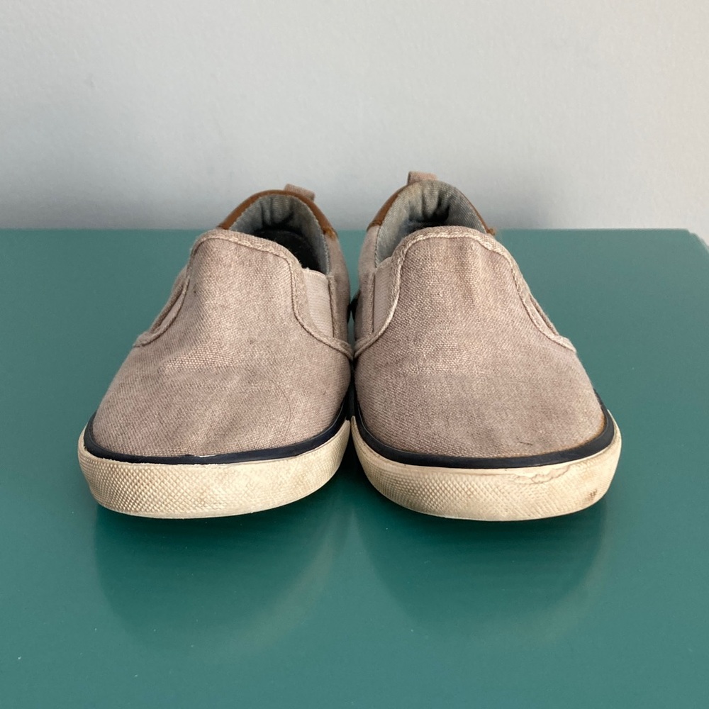 Old Navy Kids Light Gray Slip-On Sneakers Kids Size 10 - Picture 7 of 14